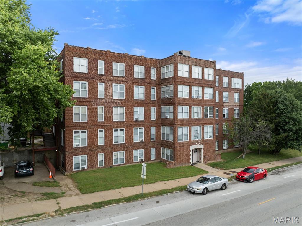 Walter Place - Residential Income