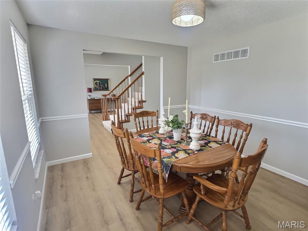 Country Crossing Manor - Residential