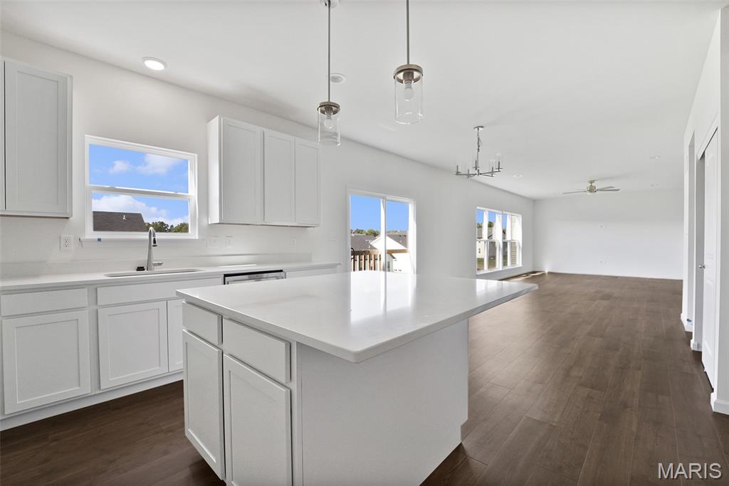 Louiselle Park Manors 8 - Residential
