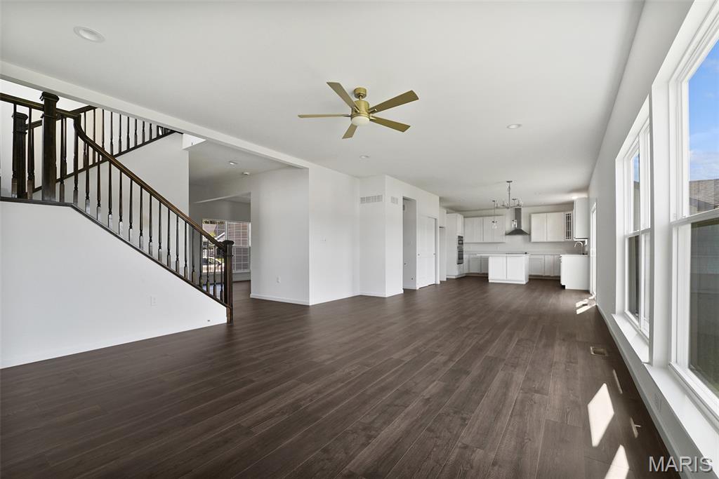 Louiselle Park Manors 8 - Residential