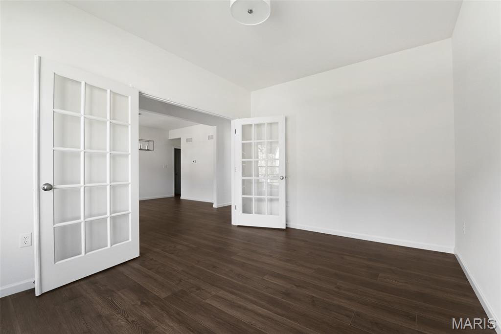 Louiselle Park Manors 8 - Residential