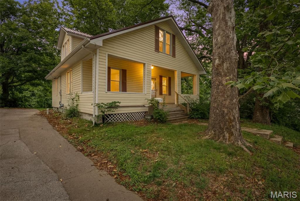 Lots of home with large rooms and tall ceilings. Could potential be 4 bedrooms. Includes 1.5 baths with a full walk-out basement. If you enjoy having outdoor space there is a great yard waiting for you here. Plenty of space to add a garage if you wanted to. Let's not forget the main floor laundry. There is a shared driveway for off street parking. This property has always been a rental for the sellers, they have never lived here. Available for immediate possession.