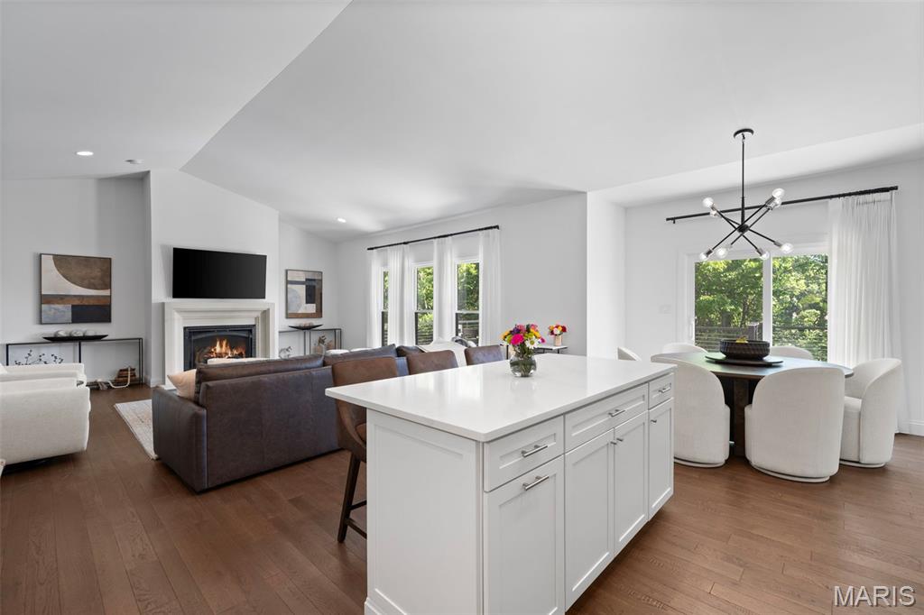 Arbors At Summit - Residential