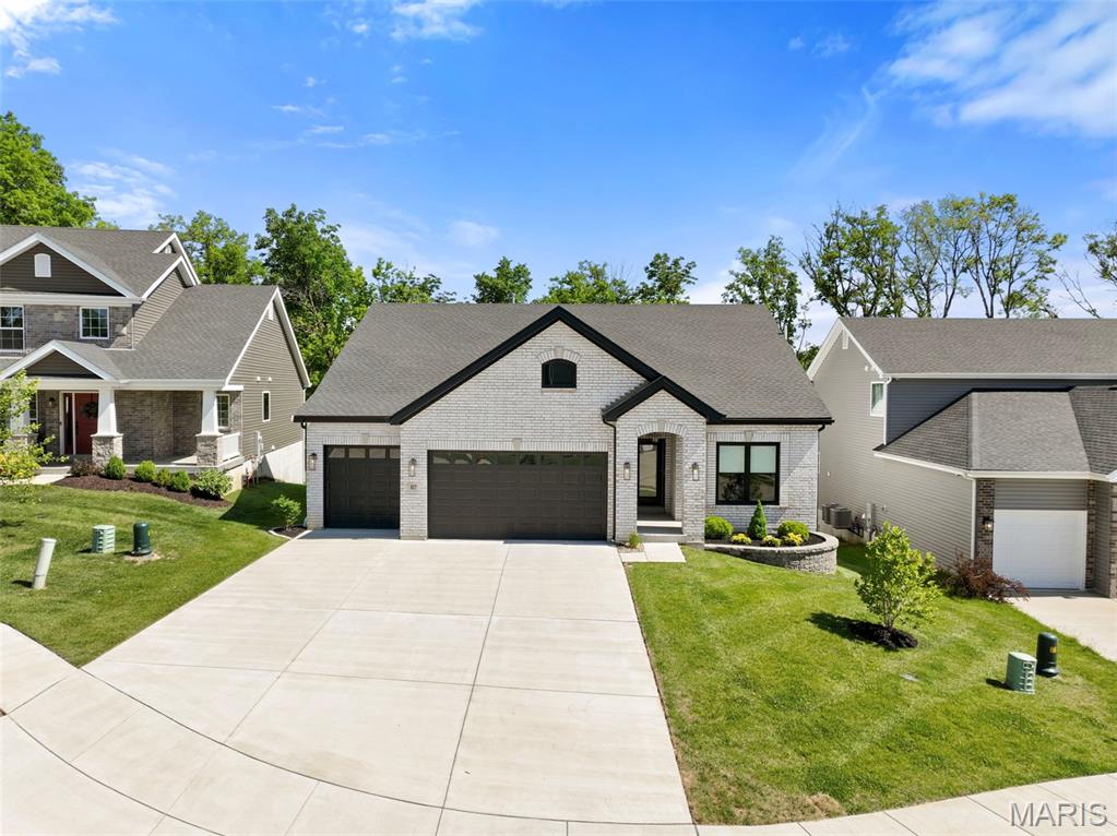 Arbors At Summit - Residential