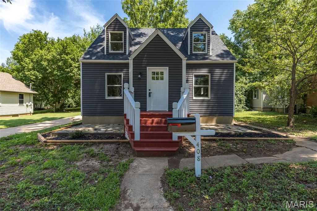 Welcome home to this beautifully remodeled 1.5-story home conveniently located just minutes from historic downtown Farmington! Thoughtfully updated from top to bottom, this move-in ready home features a new roof, low-maintenance vinyl siding, a stunning new kitchen with quartz countertops, and beautifully renovated bathrooms.
The floor plan offers a main-level bedroom and full bath, while the upper level includes two additional bedrooms and a second full bath. The lower level provides a versatile family room or flex space along with the laundry area. While the bedrooms offer a cozy footprint, every space has been updated with today's buyer in mind. 
Step outside to enjoy the deck overlooking the shaded backyard—perfect for relaxing, entertaining, or enjoying a quiet evening. Whether you're looking for your first home, wanting to downsize, or searching for a home close to shopping, dining, and all that downtown Farmington has to offer, this charming property is one you won't want to miss!