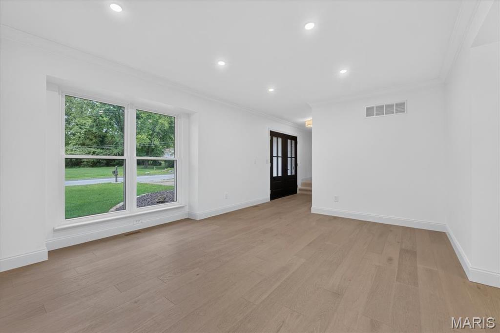 Malcolm Terrace - Residential