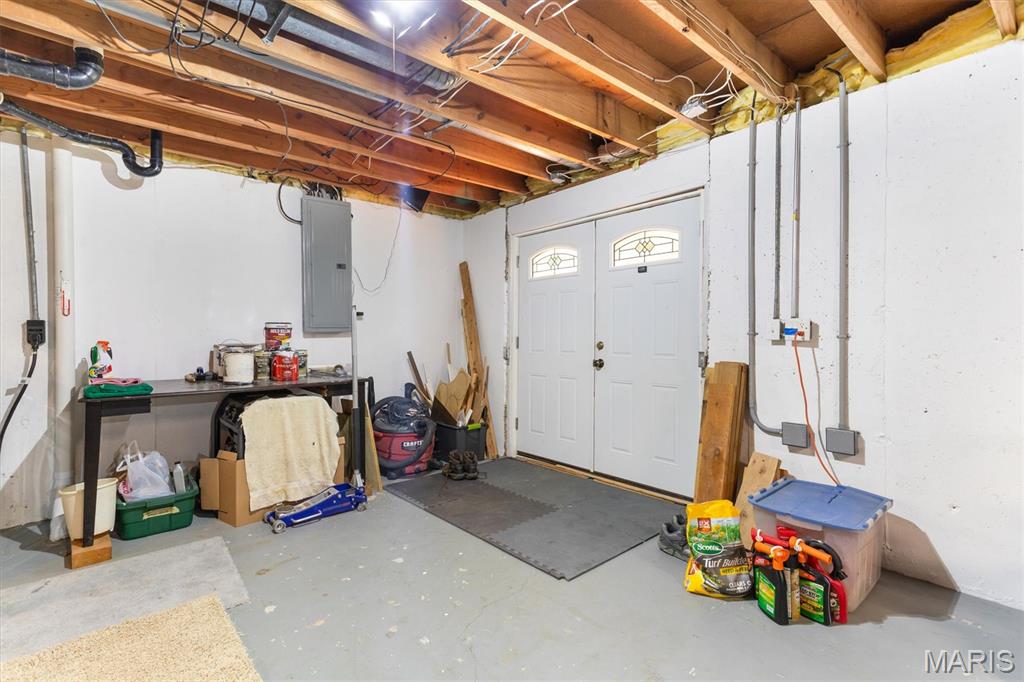 Cave Spgs Estate - Residential