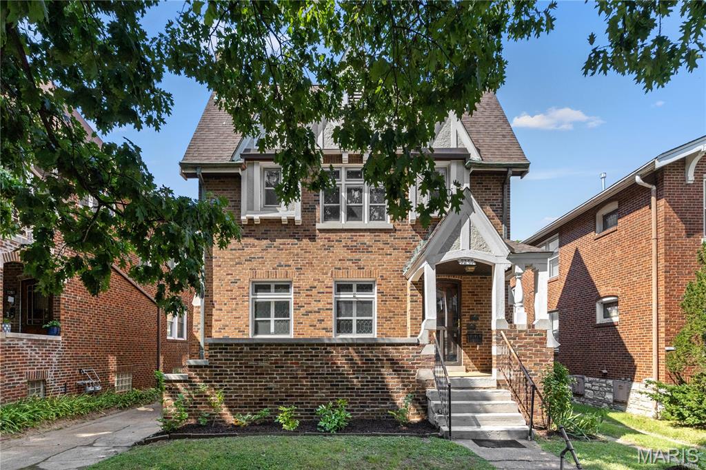 University Park - Residential Income