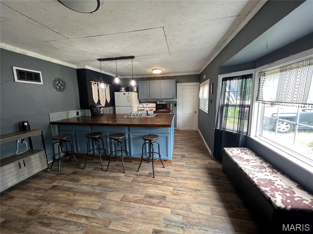 Blk 3lynnwood Add - Residential