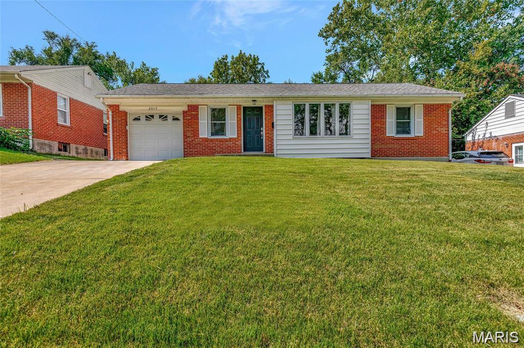 Charming, move-in ready ranch in the heart of St. Charles! This 3 bed, 2 bath home offers a functional layout with a bright, open living room featuring new recessed lighting. Both bathrooms have been tastefully updated, and all bedrooms include new ceiling fans for added comfort. The partially finished walk-up basement provides a spacious family room, second full bath, and plenty of storage, making it perfect for additional living space or entertaining. Step outside to a level backyard with a natural, wooded backdrop that offers great privacy and a peaceful setting. Major updates include a new roof (2024), HVAC (2022), water heater (2018), and flooring, paint, and trim updates (2023). Conveniently located near Historic St. Charles, parks, shopping, dining, and major highways.