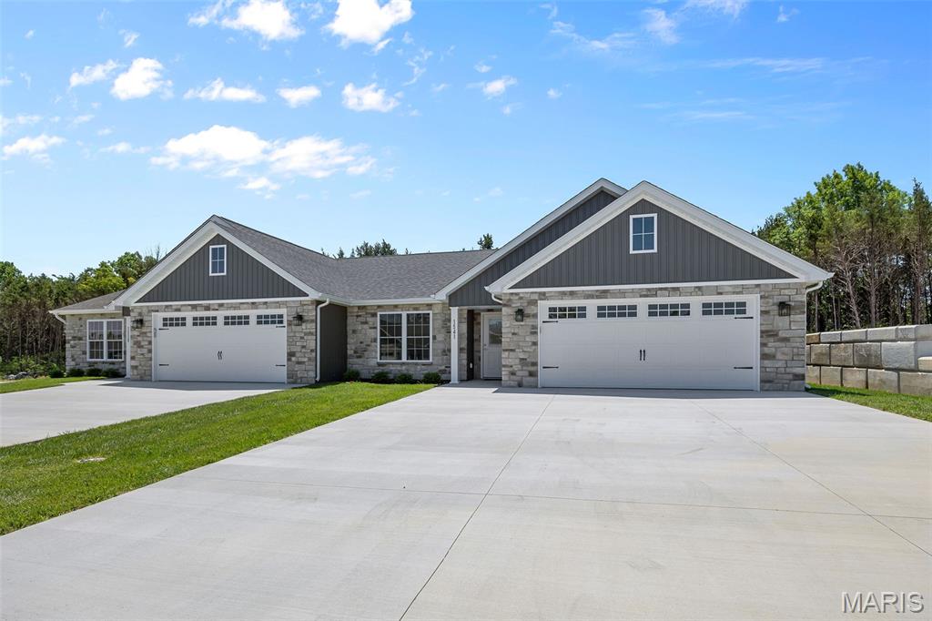 The Villas At West Ridge - Residential