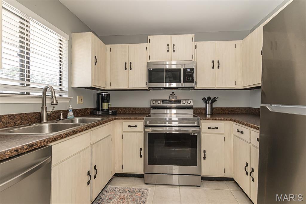 Summer Winds Condos - Residential