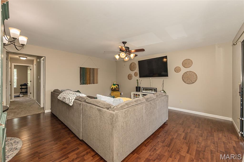 Summer Winds Condos - Residential