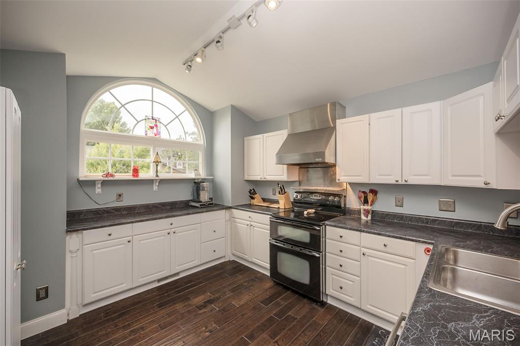 Mission Hills Estates - Residential
