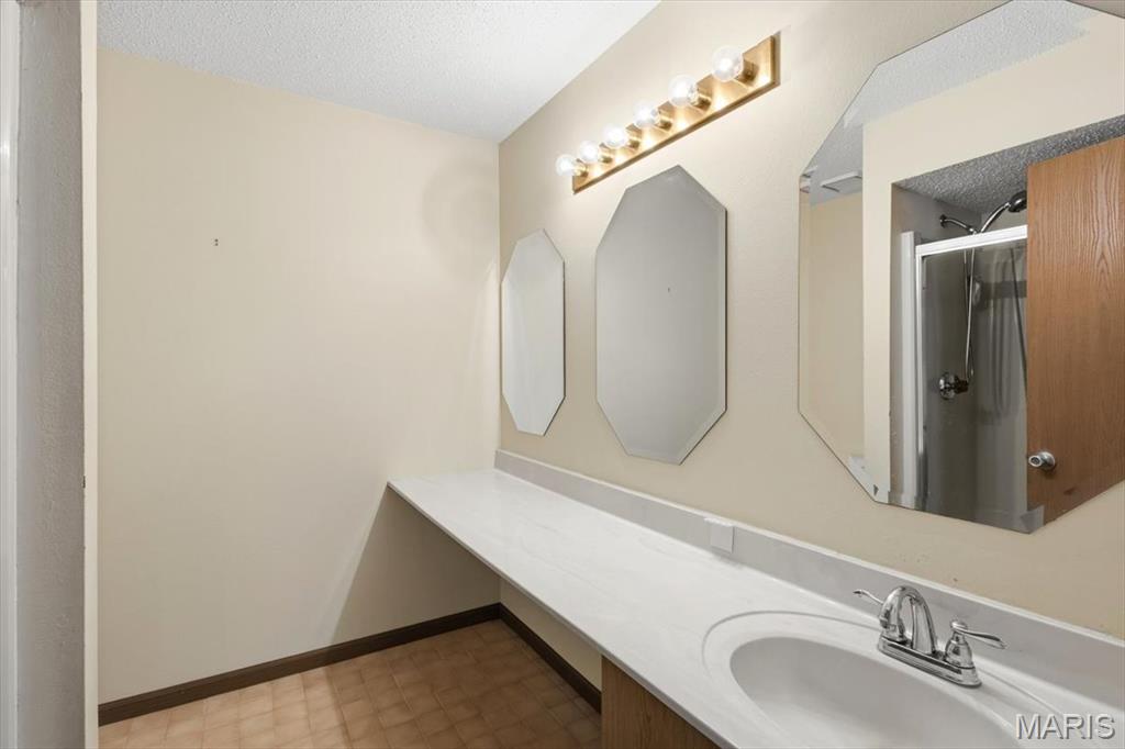 Royal Pines Condo Sixteenth - Residential
