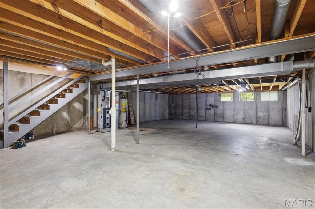 Royal Pines Condo Sixteenth - Residential