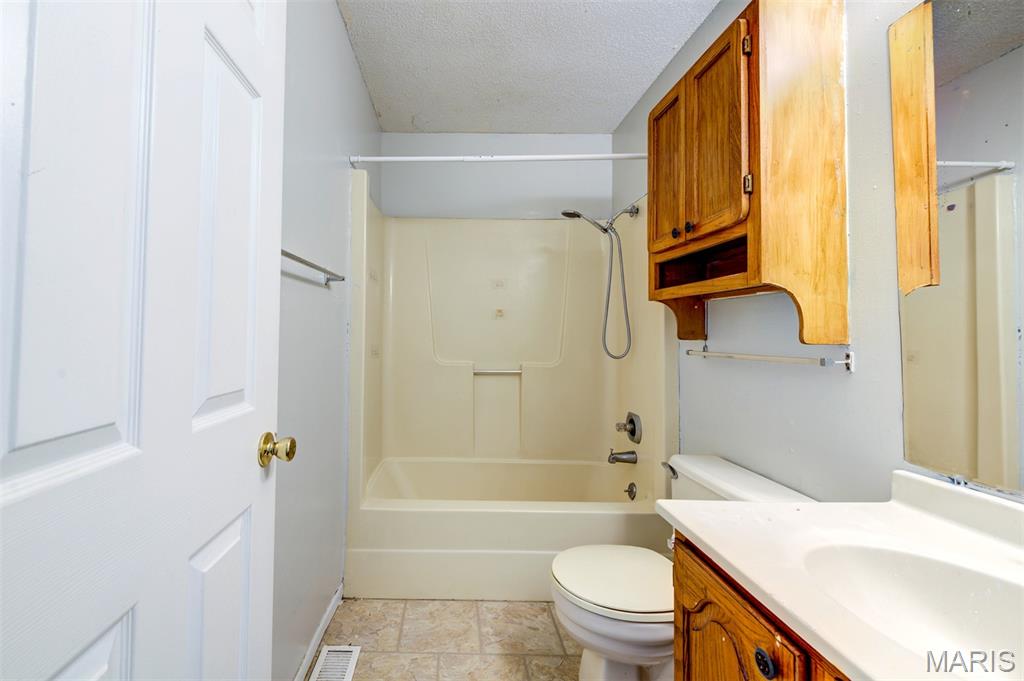 Emerald Valley Amd - Residential
