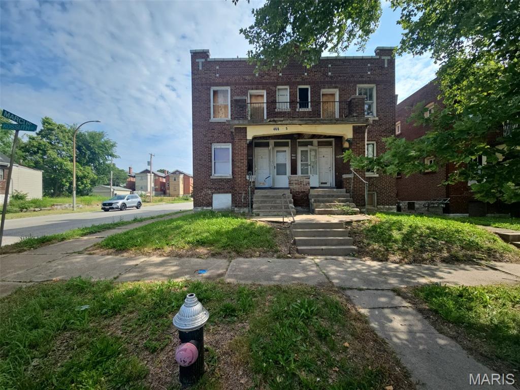 This multi-unit property gives an opportunity with this classic, all-brick 4-family property in Saint Louis. Spanning approximately 3,264 square feet of total living space on a 4,680-square-foot lot, this multi-family building features four distinct rental units, offering incredible potential for consistent portfolio growth. The structure is complemented by a full basement ideal for shared utility and added storage capacity. Situated in a quiet, accessible neighborhood.