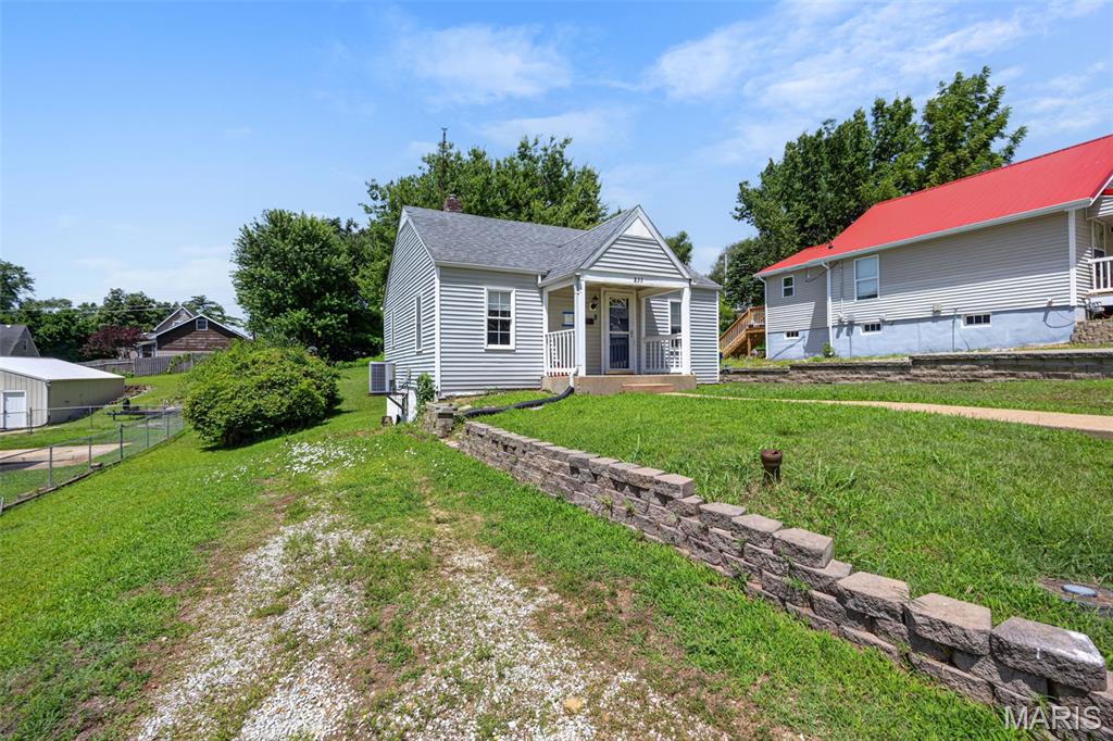 Warnes Jennie - Residential