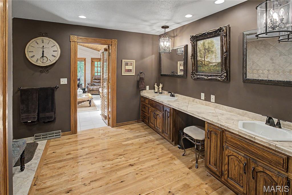 Ashland Hills Estate - Residential
