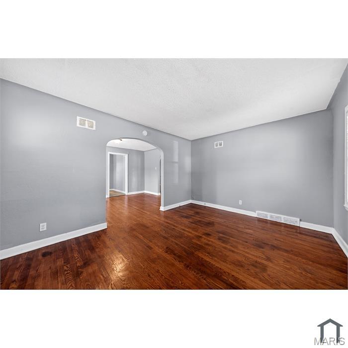 Bruegge Add 02 - Residential Lease