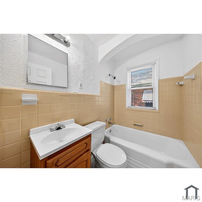 Bruegge Add 02 - Residential Lease