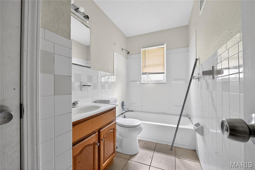 Larimore Hills - Residential