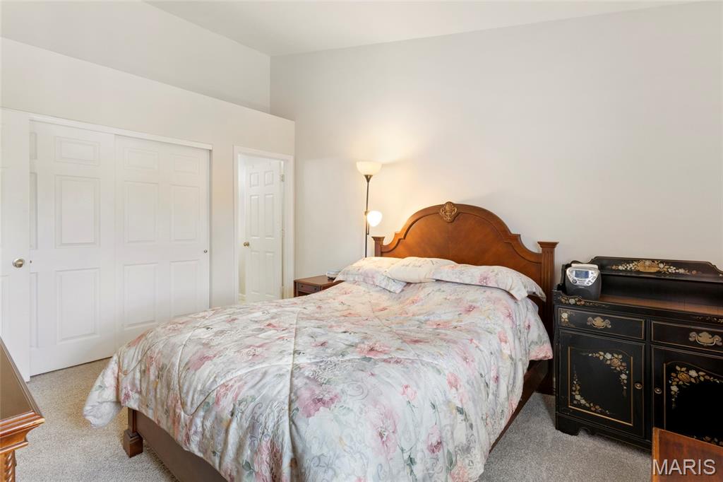 Sherwood Manor One Of Bennington - Residential