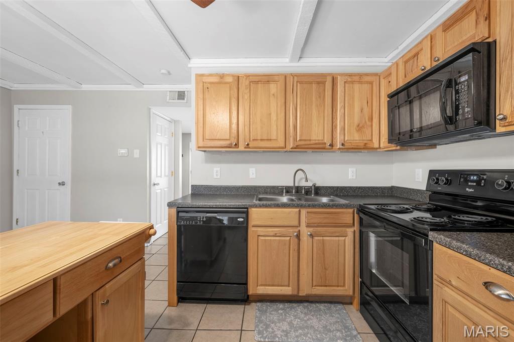 Carroll Wood Condo - Residential