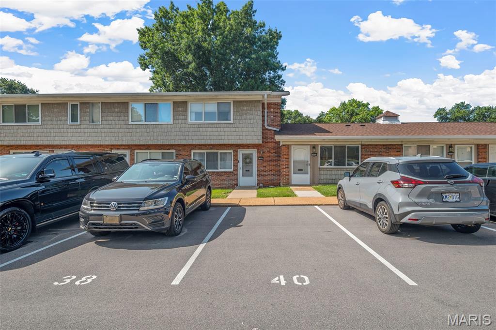 Carroll Wood Condo - Residential