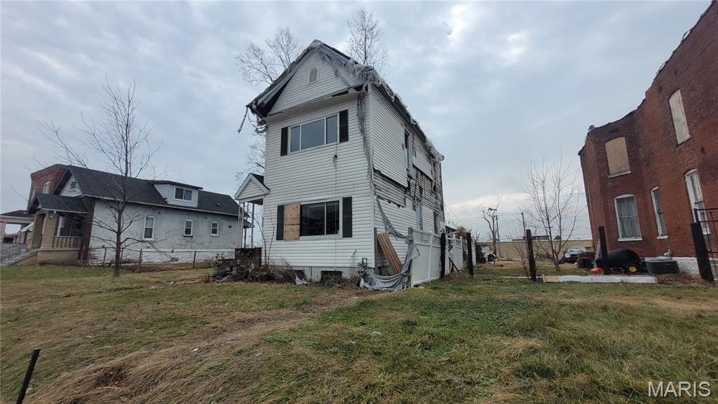 Opportunity awaits with this 2-story home in a great neighborhood.  Home needs some updates.   "All offers must be submitted by the buyer's agent at PropOffers.com, Buyer's agent is to pay a $200. + tax Offer management fee at closing of any accepted offer. CASH OFFERS ONLY! EMD is 10% EMD for all cash offers. No blind offers and No assignable contracts."