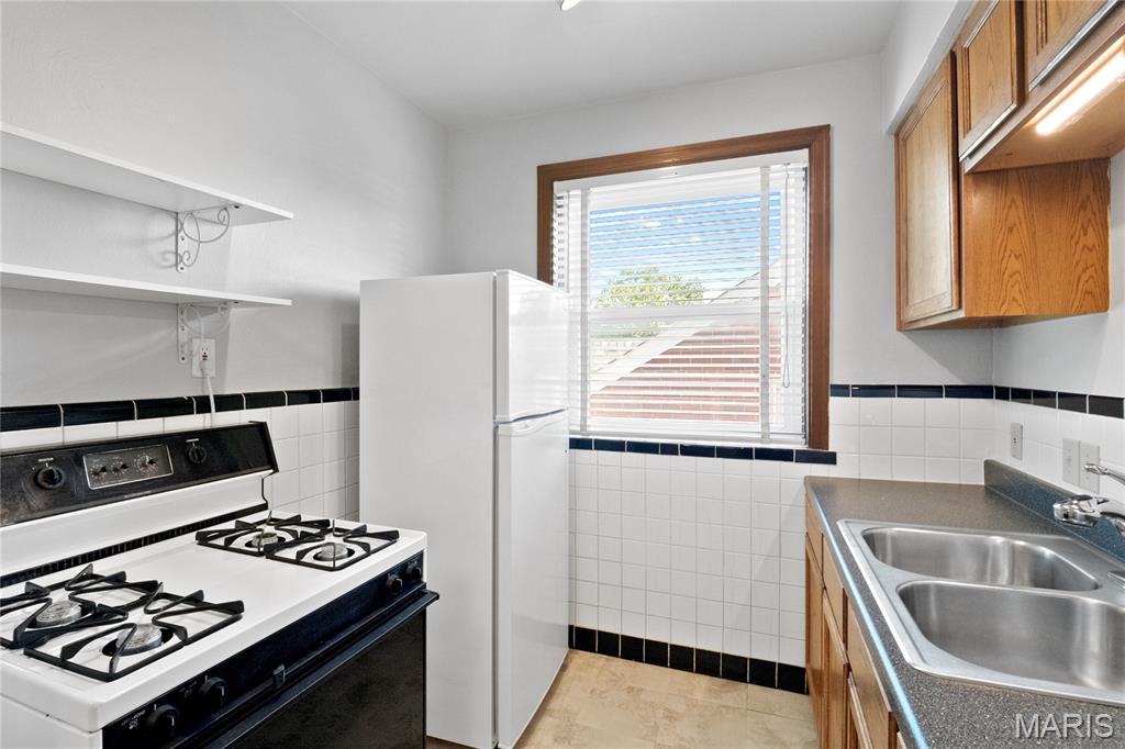 Russells Add 02 - Residential Income