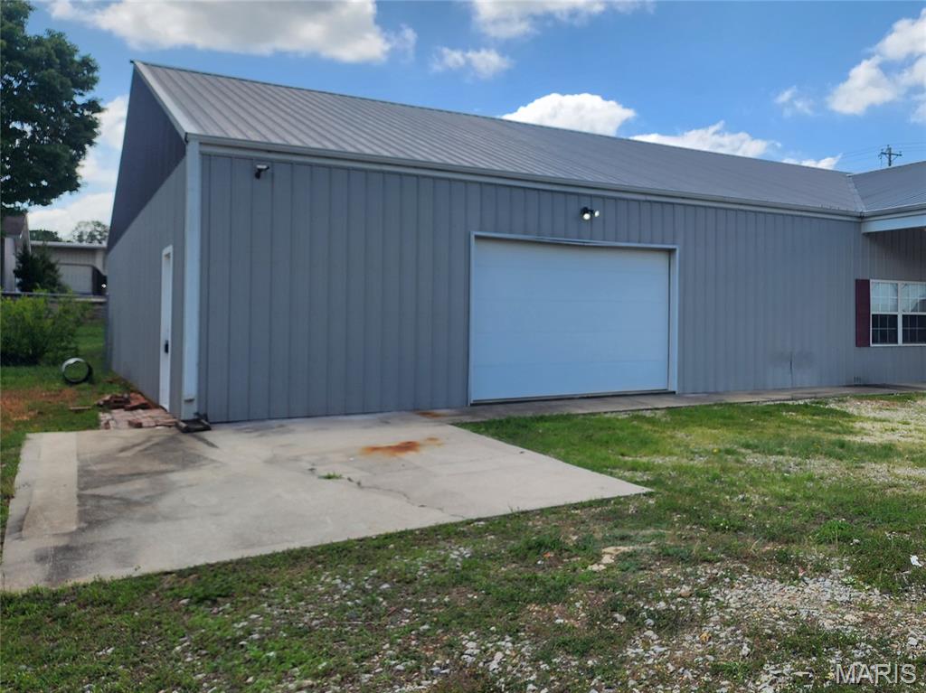 n/a - Commercial Lease
