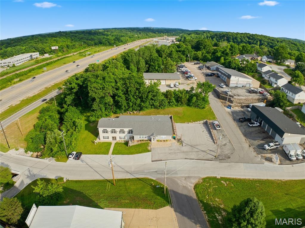 Imperial Indust Park - Commercial Lease