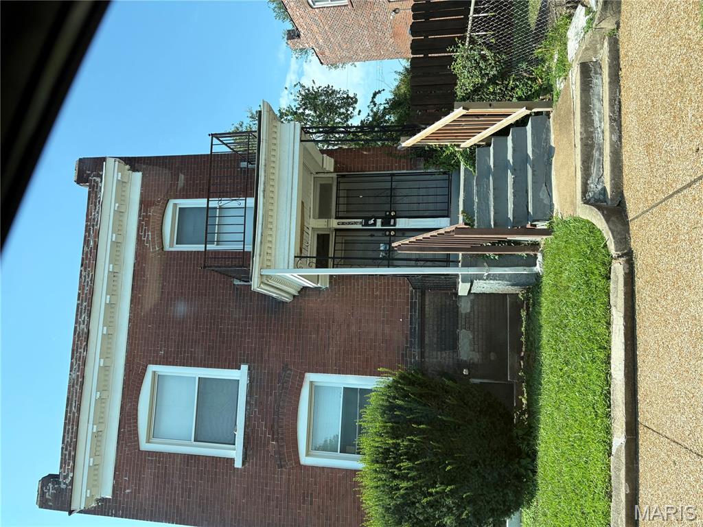 Turnkey income-producing duplex in St. Louis! This well-maintained property at 4036 Kennerly Ave offers immediate cash flow with both units currently occupied. Each unit features 2 bedrooms and 1 full bath, providing consistent rental appeal.
•  Immediate Income: Current tenants on lease or month-to-month agreements.
•  Strong Rental Demand: Close to public transportation and city amenities.
•  Low Maintenance: Property has been cared for, minimizing upfront expenses.
•  Flexible Strategy: Hold for long-term cash flow or add value with updates.
A solid addition to any portfolio—secure reliable returns with this occupied duplex!
OR
Discover the perfect blend of homeownership and income potential!  This well-kept duplex offers two units, each with 2 bedrooms and 1 full bath, making it ideal for living in one unit while renting the other.
•  Immediate Income: Tenants already in place, helping offset your mortgage.
•  Convenient Location: Steps from public transportation, shopping, and city amenities.
•  Well-Maintained: Move-in ready with steady rental history.
•  Smart Living: Enjoy affordable homeownership with built-in rental income.
Live comfortably while your property works for you—an excellent opportunity for first-time buyers or those seeking financial flexibility!