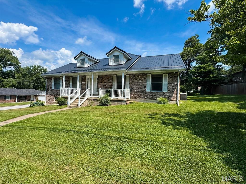 Welcome to the perfect 4 bed 4 bath home sitting on a well-manicured corner lot in the heart of America's Hometown! Whether you like to spend the majority of your time inside or out, this listing has you covered on both fronts. Step inside to find a massive living room, separate dining, and the largest primary bedroom suite you have ever seen. This home is no stranger to space & comfort with its finished basement and additional generously sized bedrooms & bathrooms. Right off the primary suit, you will find sliding doors that take you to your raised deck which overlooks the fenced-in backyard. If you're looking for it, you will find it in this home! Don't believe it? Come check it out for yourself!