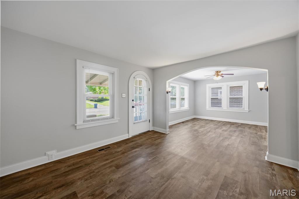 Laughlins Add To Sycamore Hills Re - Residential