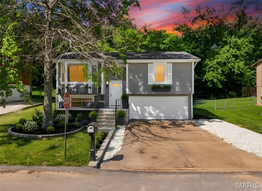 Welcome home to this beautifully maintained split-level home situated on a spacious, fully fenced lot in Imperial! This move-in ready property features an open and inviting layout with updated flooring, neutral finishes, and abundant natural light throughout. The bright main living area flows seamlessly into the kitchen and dining space, creating the perfect setting for everyday living and entertaining.
The kitchen offers ample cabinetry, generous counter space, and convenient access to the back deck—ideal for summer BBQs and outdoor gatherings. Comfortable, well-sized bedrooms and an updated bath provide both style and functionality. The finished lower level adds valuable living space, perfect for a family room, home office, playroom, or flex area.
Step outside to enjoy the large backyard, offering privacy and plenty of room for pets, gardening, or recreation. An oversized deck creates the perfect outdoor retreat for relaxing or hosting guests. Additional highlights include a 2-car garage and a well-maintained exterior. Conveniently located near schools, shopping, dining, and major highways, this home offers the perfect blend of comfort, space, and convenience!