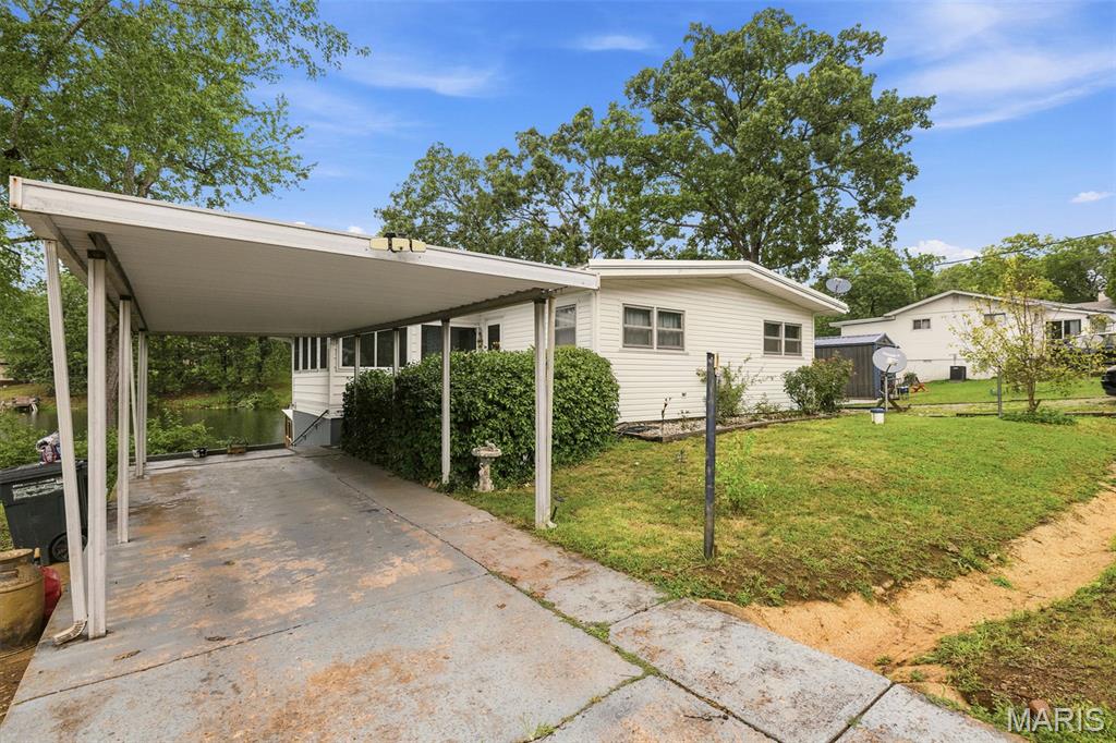 Potosi Lake - Residential