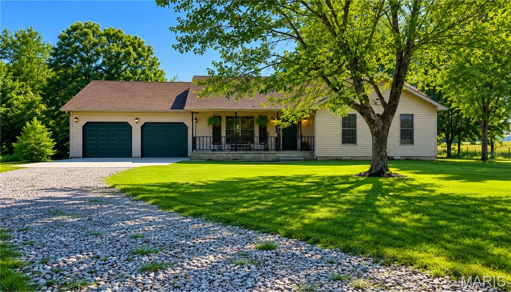 Welcome to 31050 Oak Ridge Drive in Lebanon, Missouri—where peaceful country living meets everyday convenience. This charming 3-bedroom, 2-bath home with a 2-car garage on 1.6 Acres offers the perfect blend of comfort, privacy, and space to make your dreams a reality.
Situated just outside the city limits, you'll enjoy the serenity of rural living while remaining only minutes from the main highway, making trips to town for shopping, dining, schools, and work quick and convenient.
Whether you're looking for the ideal place to raise a family, start a hobby farm, or simply enjoy a little extra elbow room, this property has the space and potential to fit your lifestyle. Imagine gardening, raising a few animals, or spending evenings relaxing on your own slice of the countryside—all without sacrificing easy access to modern amenities.
If you've been searching for the perfect balance of seclusion and convenience, 31050 Oak Ridge Drive is ready to welcome you home.