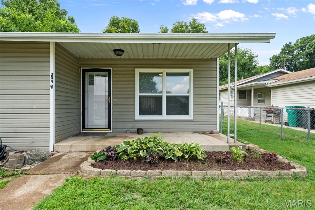 Welcome to this charming and move in ready home in the heart of Pevely! This cozy, well maintained bungalow offers a great layout with 2 bedrooms and 1 full bath on the main level. You’ll love the additional finished space in the basement, which features 2 extra rooms perfect for a home office, hobby area, or extra sleeping area.
Enjoy peace of mind, with a brand new roof and gutters are being installed prior to closing! The property also boasts a large, level, and fully fenced backyard, durable vinyl plank flooring, a shed for extra storage and a spacious eat in kitchen. Located in the desirable Dunklin R-V School District, this home is just minutes from local amenities and offers over 1000 square feet of living area for under $200,000 doesn't come around often. Schedule your showing today!