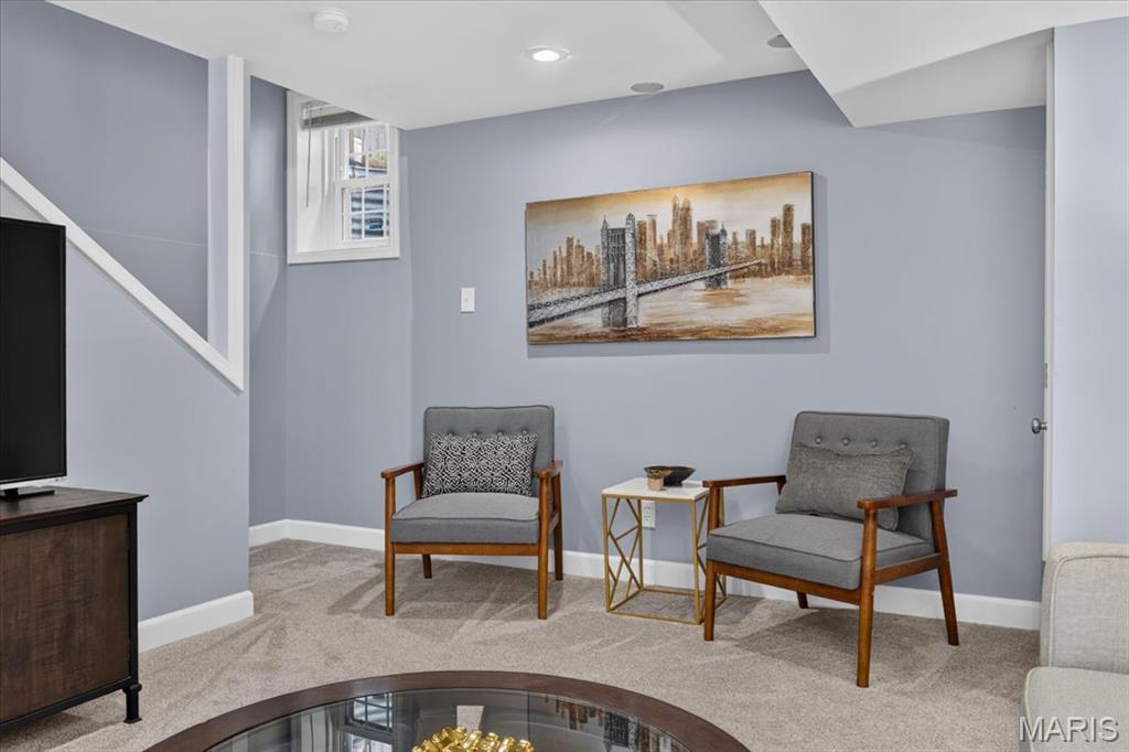 Van Buren Place Condo - Residential