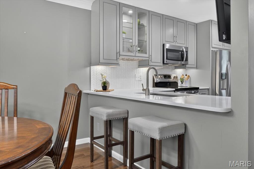 Van Buren Place Condo - Residential