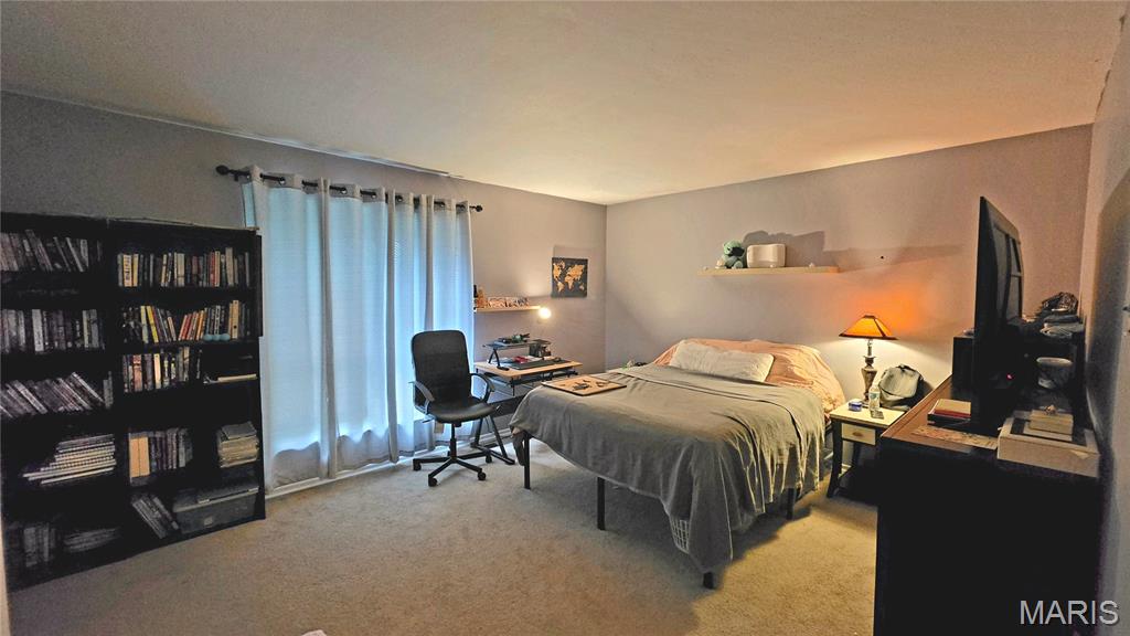 Oakville Commons Condo - Residential