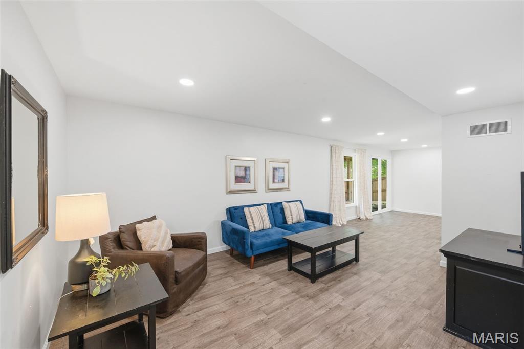 Oak Manor Commons - Residential