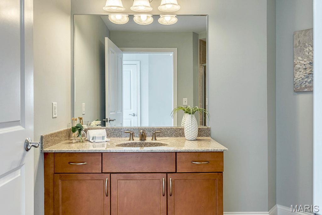 Park East Tower - Residential Lease