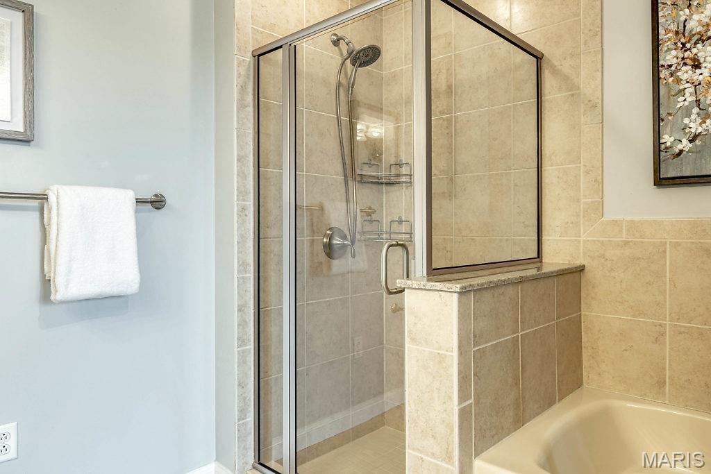 Park East Tower - Residential Lease