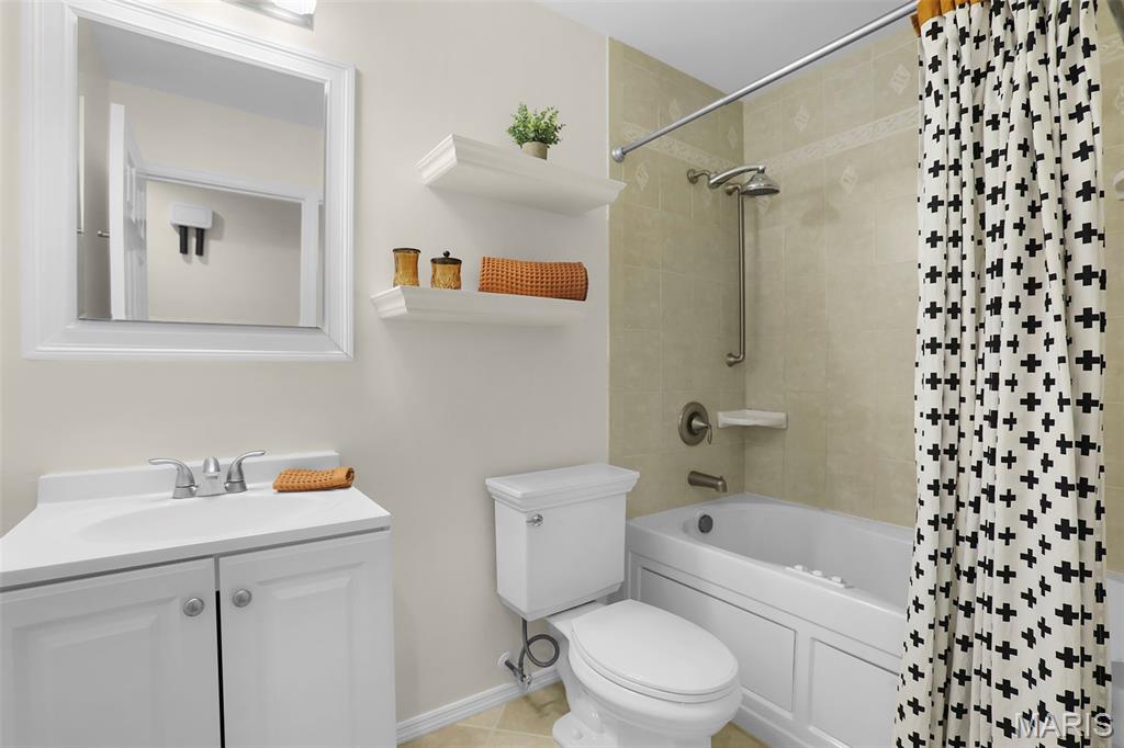 Pointe Clayton 1 - Residential