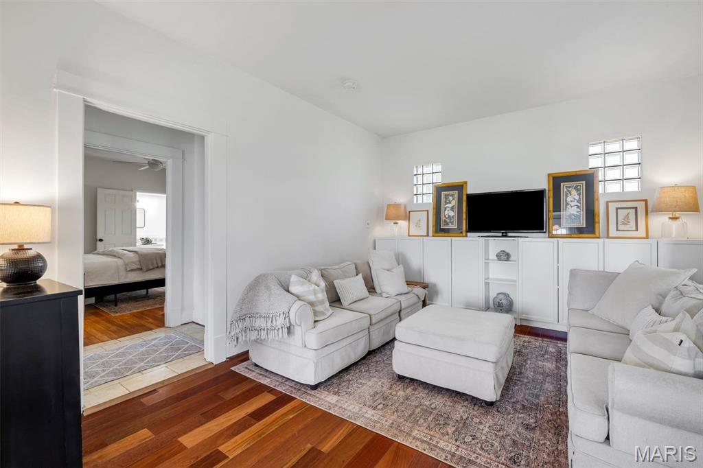 Mc Kenzie Tr - Residential