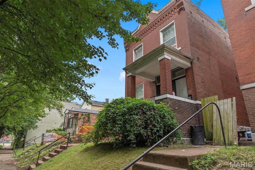 St Louis Commons Add - Residential Income